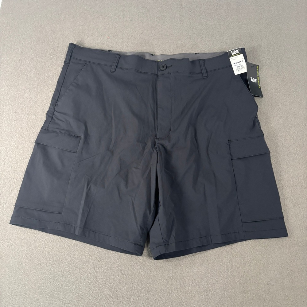 Lee Extreme Motion Cargo Shorts Mens Size 42 Black Performance 112361683